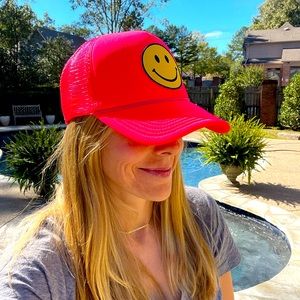 Happy Face Smiley Face Trucker Hat NEW